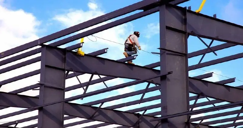 desventajas del acero en la construcción - Cuáles son las ventajas y desventajas de la estructura de acero