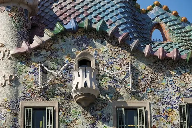 Materiales para el Color en las Construcciones de Gaudí - Qué colores utilizaba Gaudí materiales que ocupaba gaudi para dar color a las construcciones - Qué colores utilizaba Gaudí