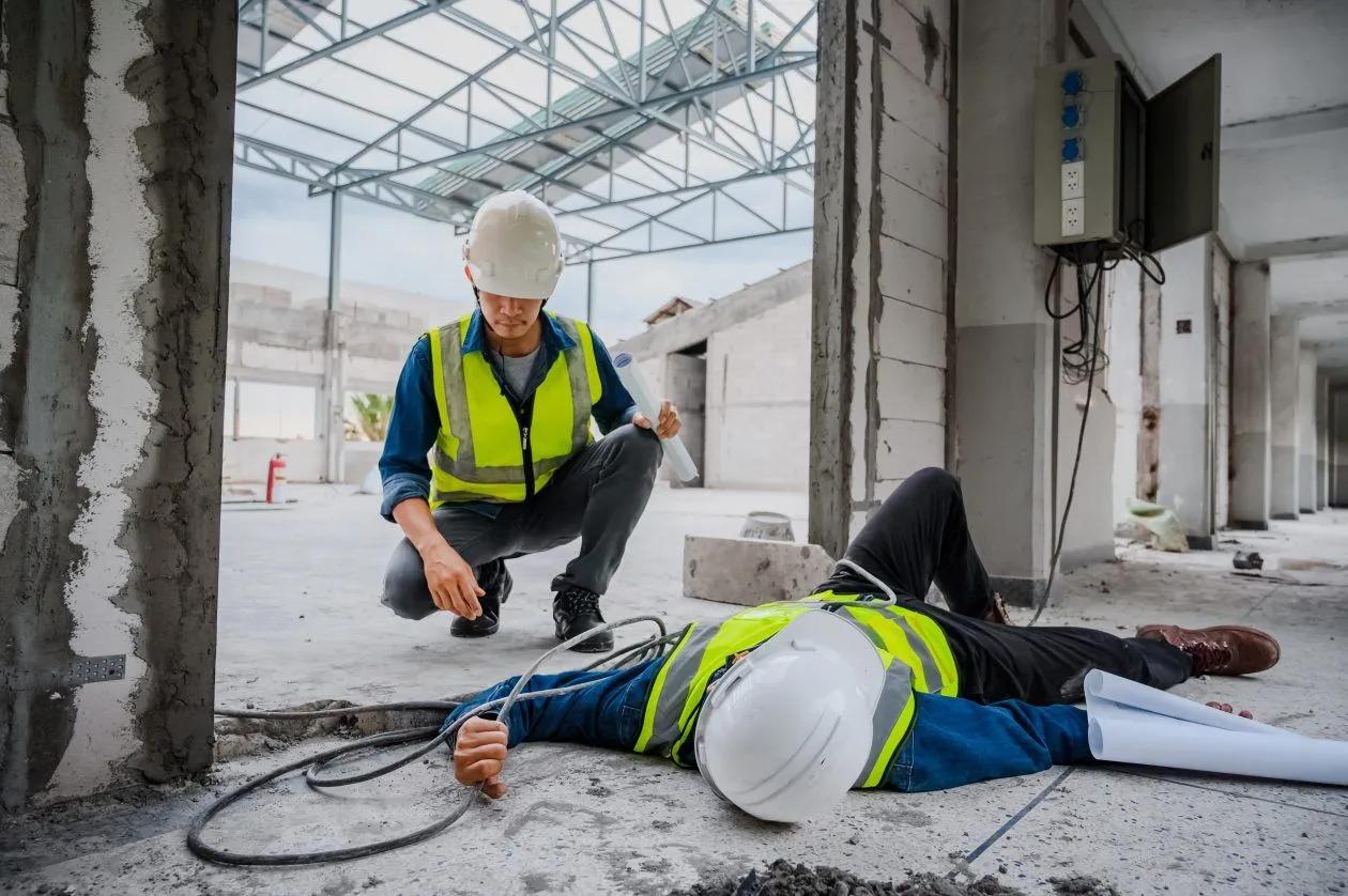 ejemplo de accidentes en la construccion - Qué es un accidente de trabajo de 3 ejemplos