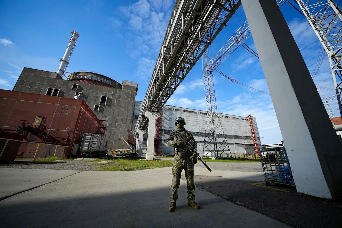 Construcción en Chernóbil: Sarcófagos, ingeniería y contención radioactiva - Qué fue más grave, Chernobyl o Fukushima chernobyl construccion - Qué fue más grave, Chernobyl o Fukushima